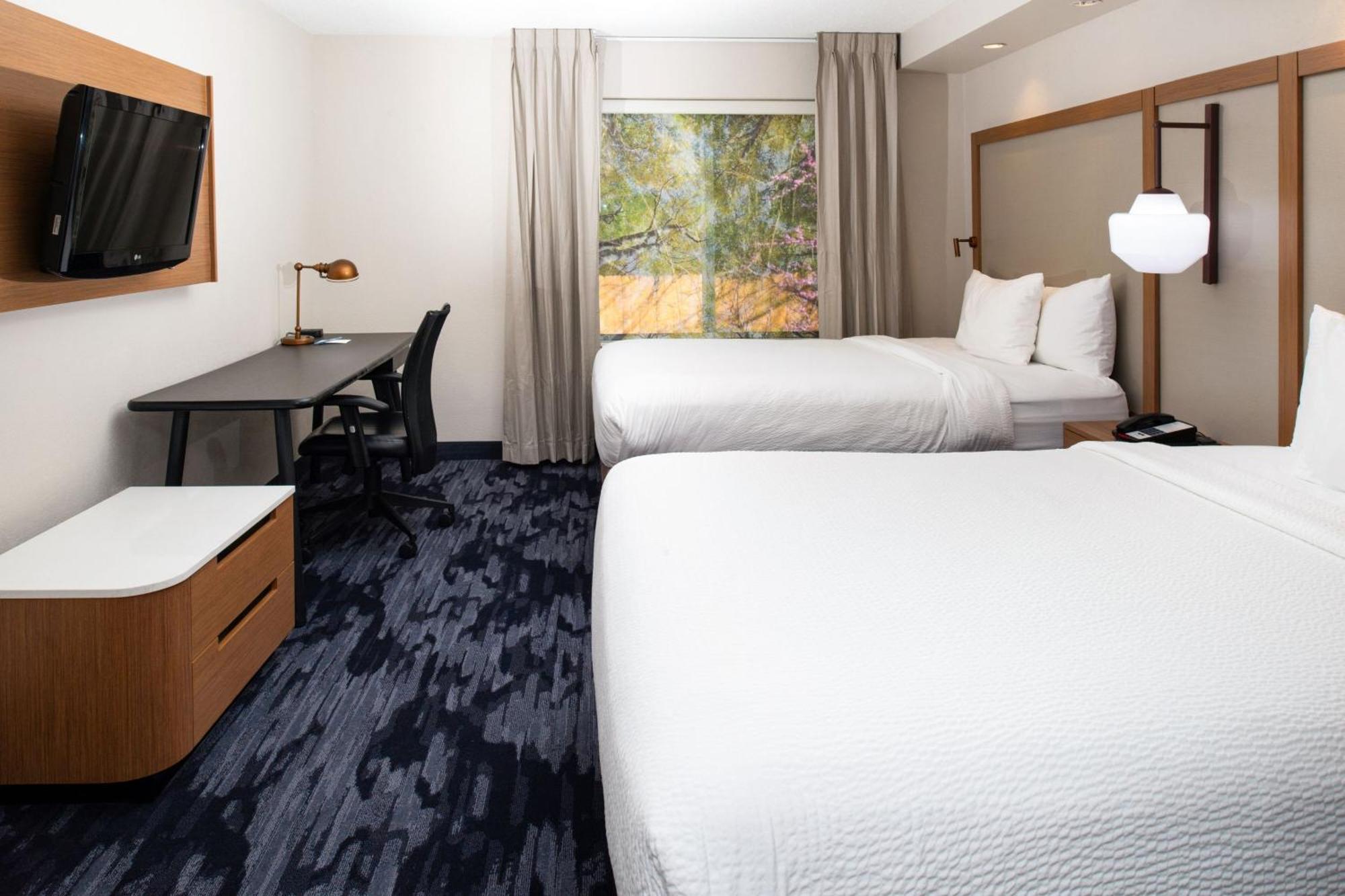 Fairfield Inn&Suites Greensboro Wendover Buitenkant foto