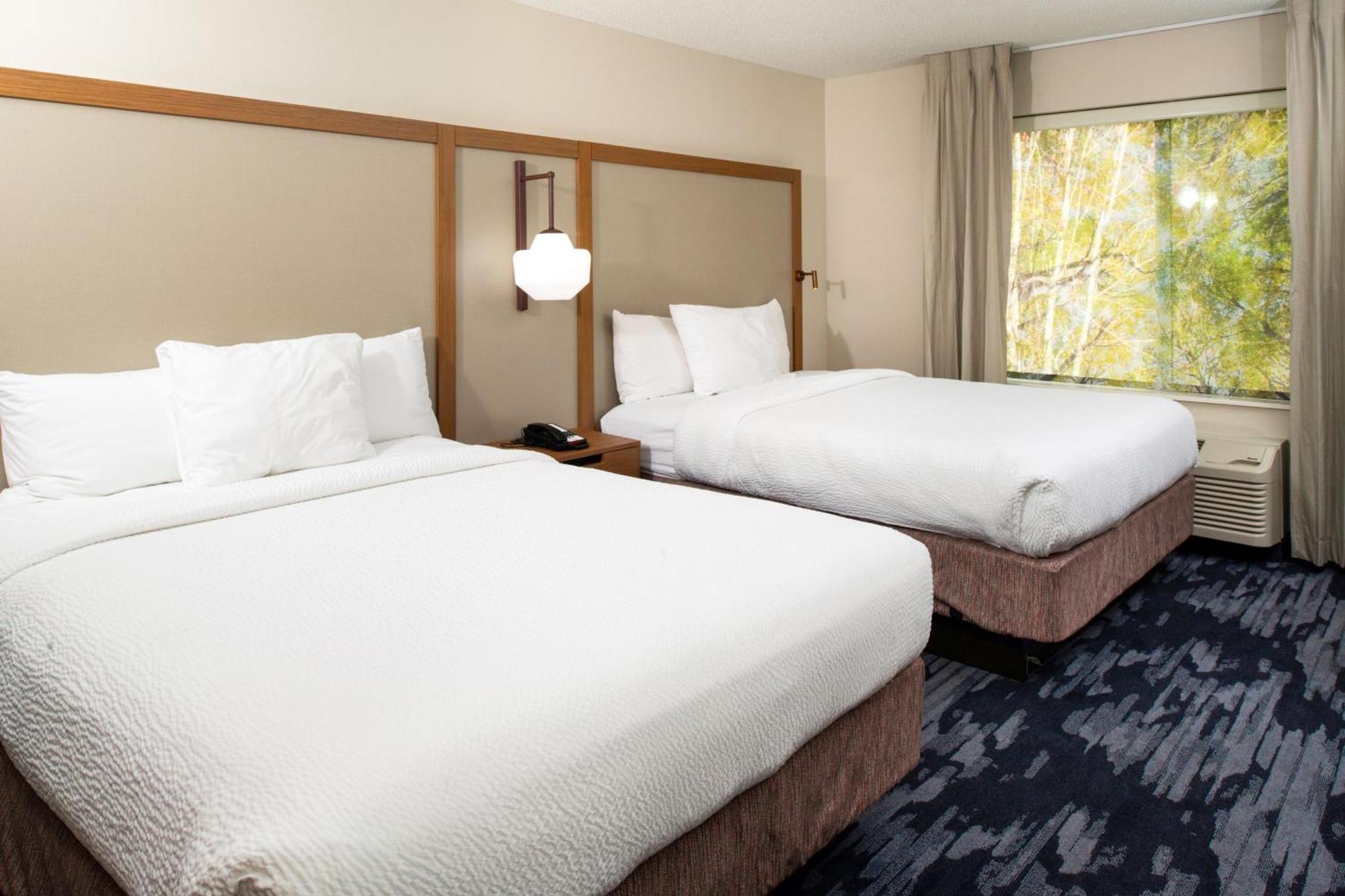Fairfield Inn&Suites Greensboro Wendover Buitenkant foto