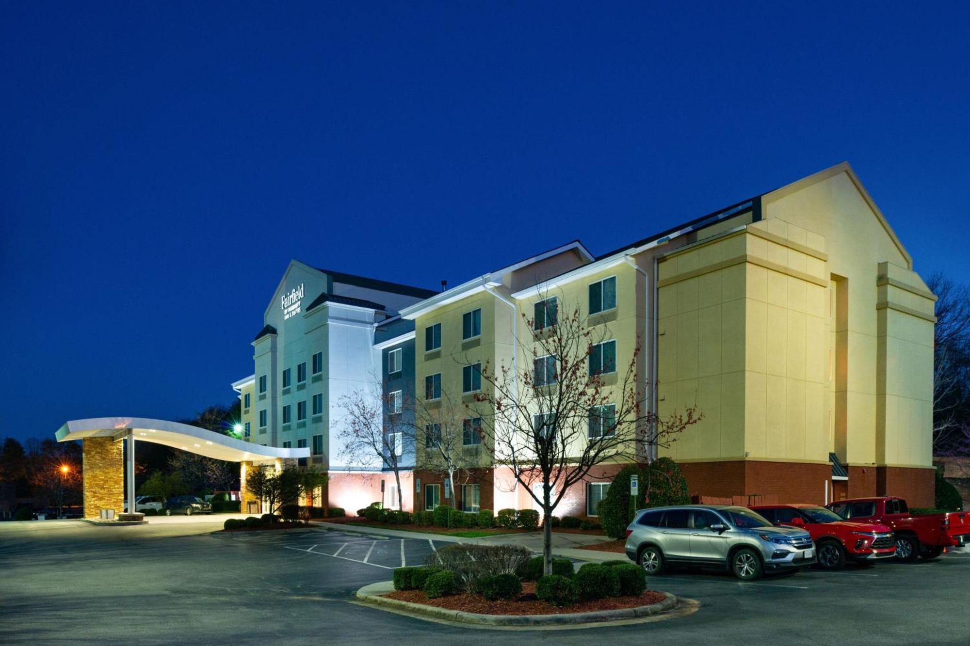 Fairfield Inn&Suites Greensboro Wendover Buitenkant foto